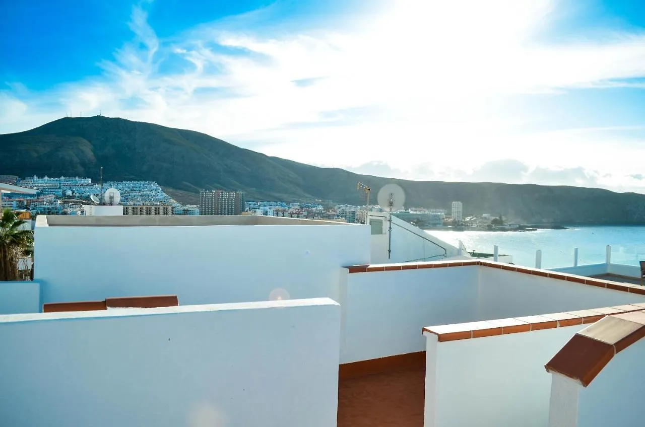 Banana Surf House Hotel Los Cristianos