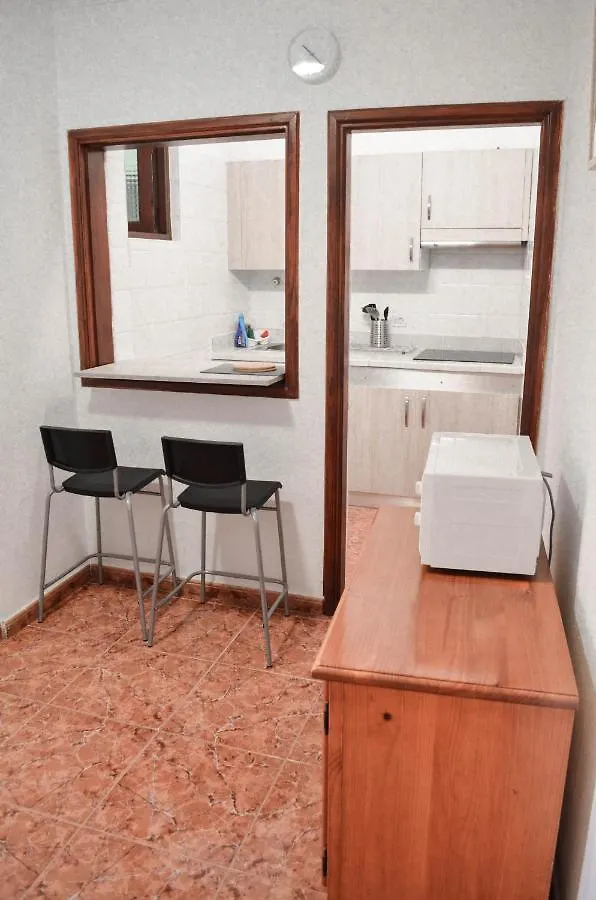 Hotel Banana Surf House Los Cristianos  Los Cristianos (Tenerife)