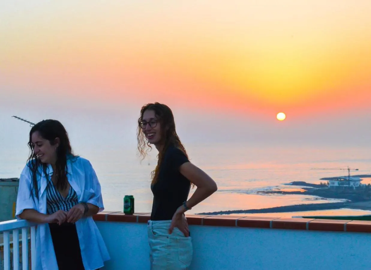 Banana Surf House Hotel Los Cristianos  Guest house