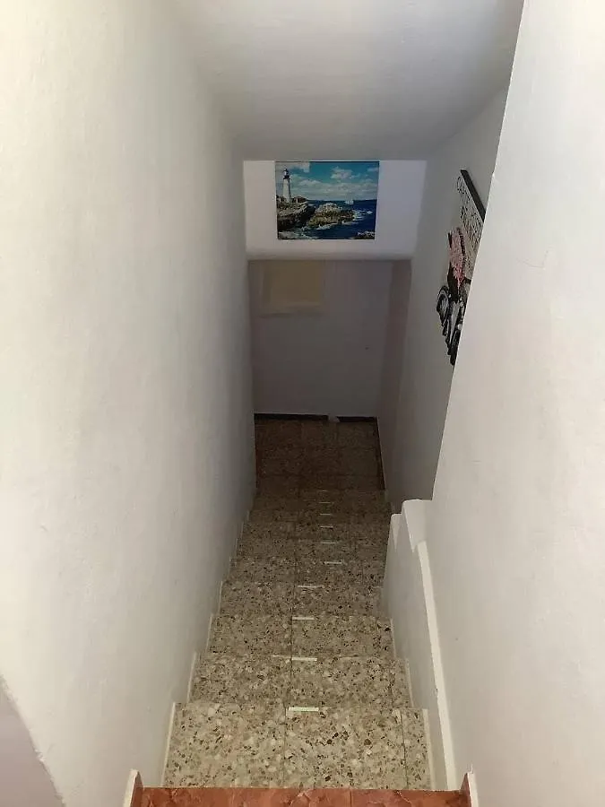 Banana Surf House Hotel Los Cristianos  0*, Los Cristianos (Tenerife)