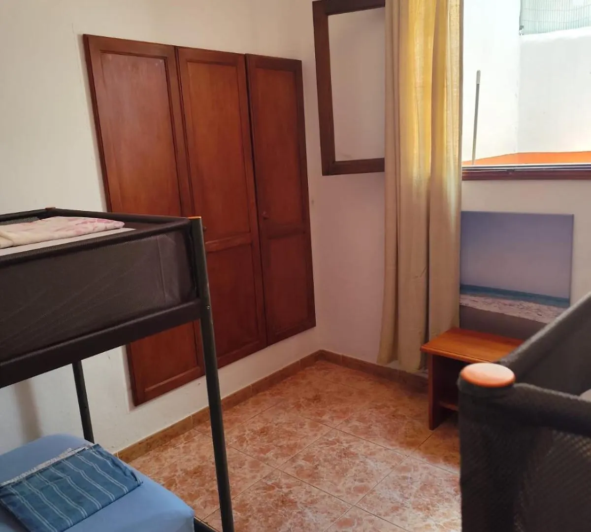 Hotel Banana Surf House Los Cristianos  0*, Los Cristianos (Tenerife)