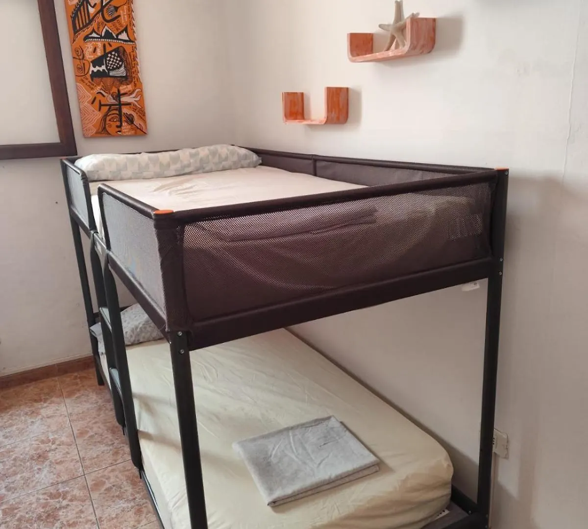 Banana Surf House Hotel Los Cristianos  Guest house