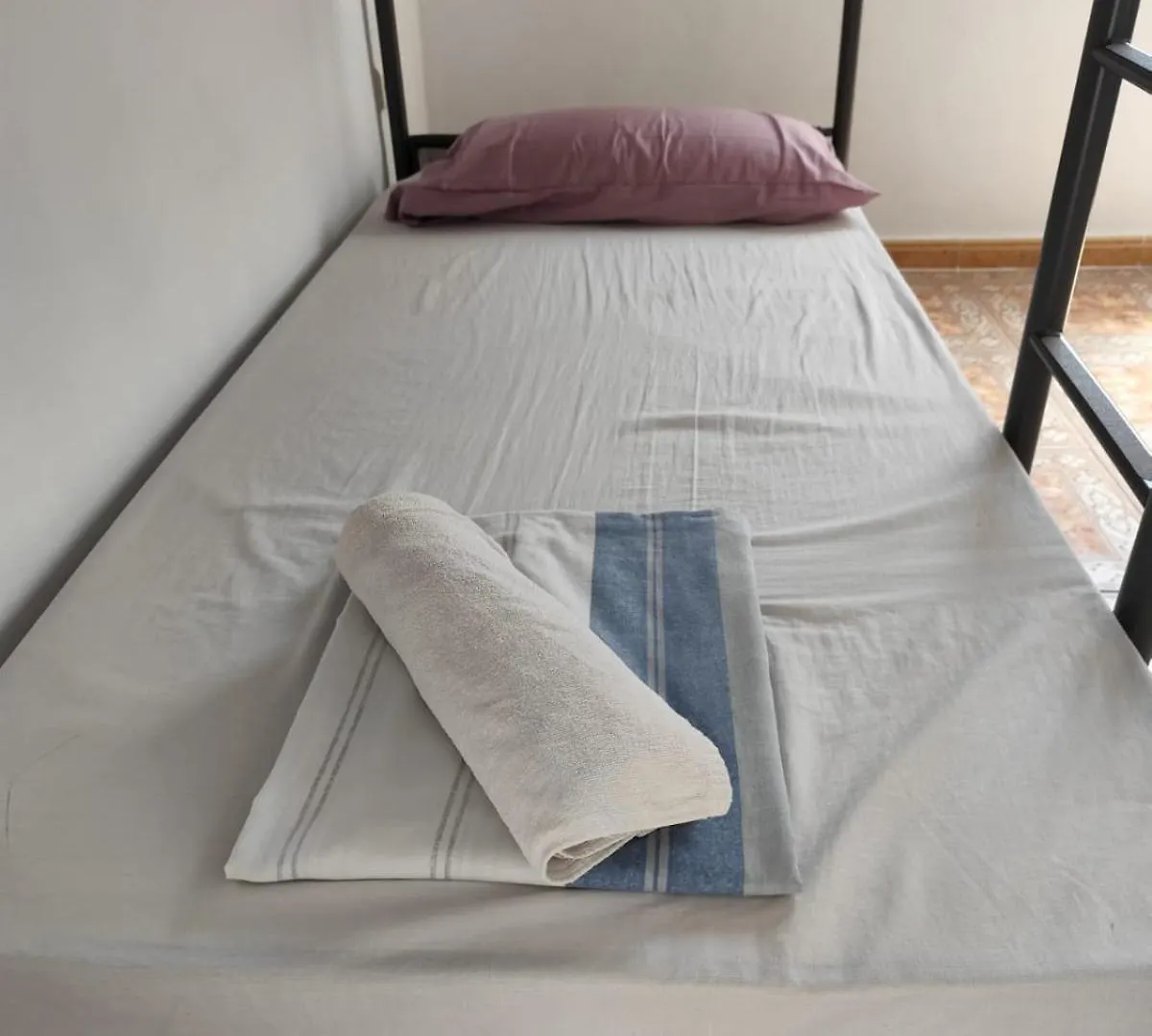 Hotel Banana Surf House Los Cristianos  Los Cristianos (Tenerife)